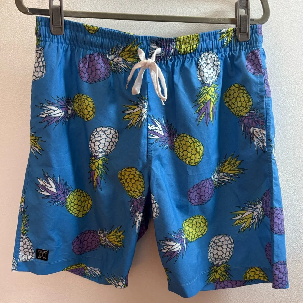 NWOT Brooklyn Cloth Volley Blue Pineapple Swim Trunks M